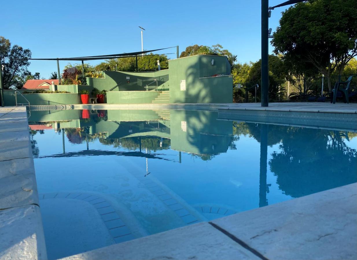 Puffers Inn Loganholme Kültér fotó
