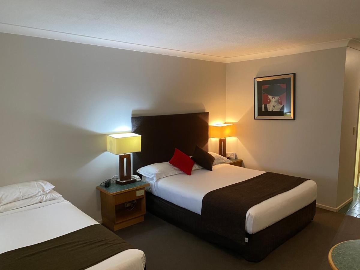 Puffers Inn Loganholme Kültér fotó