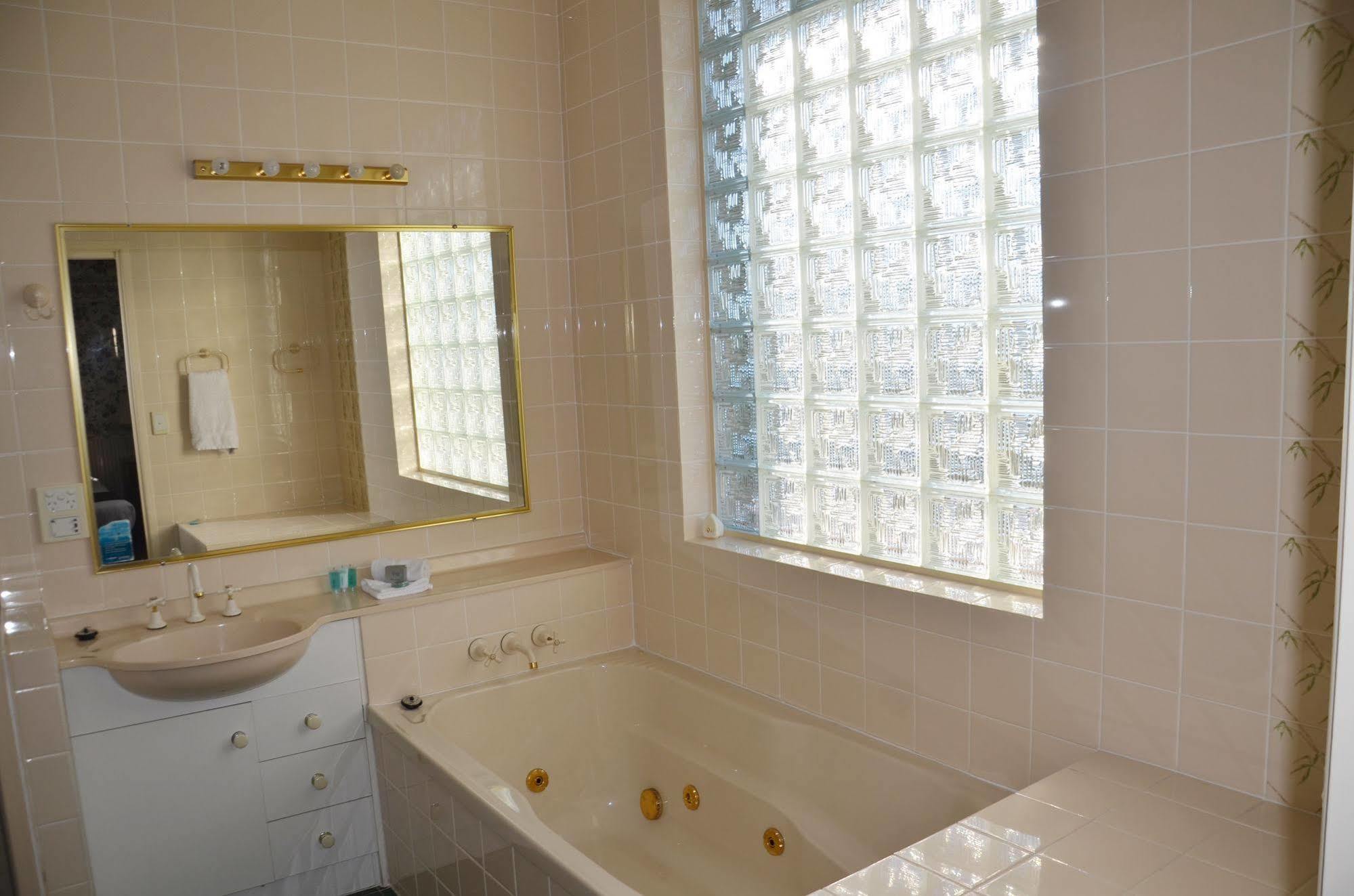 Puffers Inn Loganholme Kültér fotó